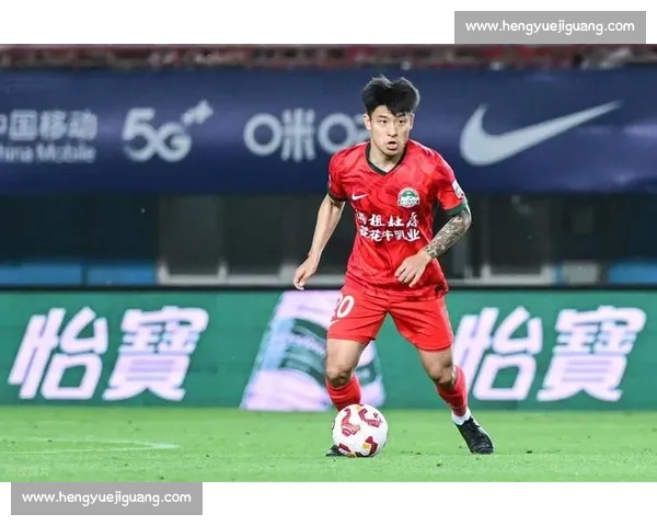 以红牌罚下为转折点的一场比赛如何改变球队命运走向与结局反思