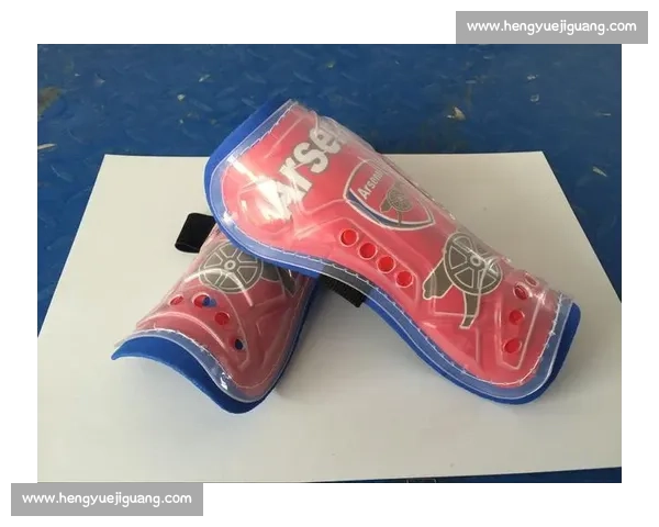 专业运动护腿板带来安全防护与舒适体验为训练与比赛提供可靠支持 专业运动护腿板带来安全防护与舒适体验为训练与比赛提供可靠支持